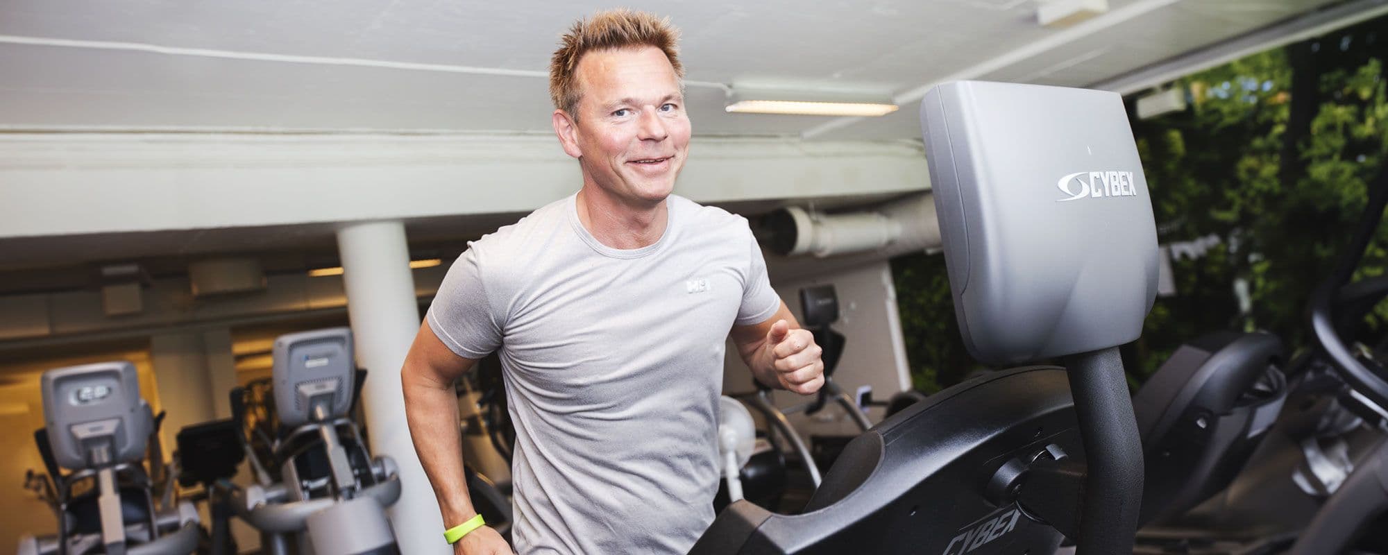 Mann løper på tredemølle på 3T-Saupstad